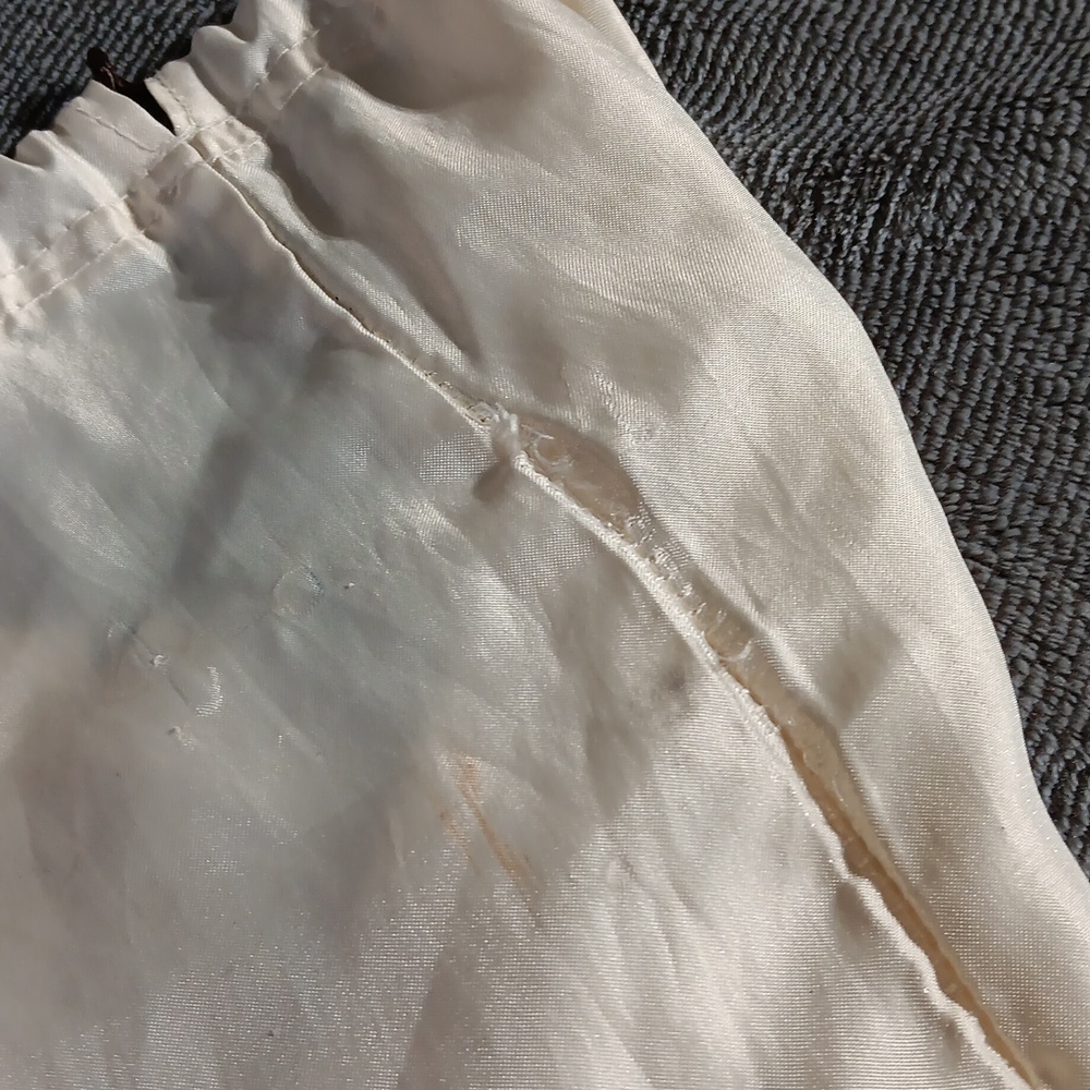 🎉Coach Ivory Drawstring Pouch. - Picture 9 of 9